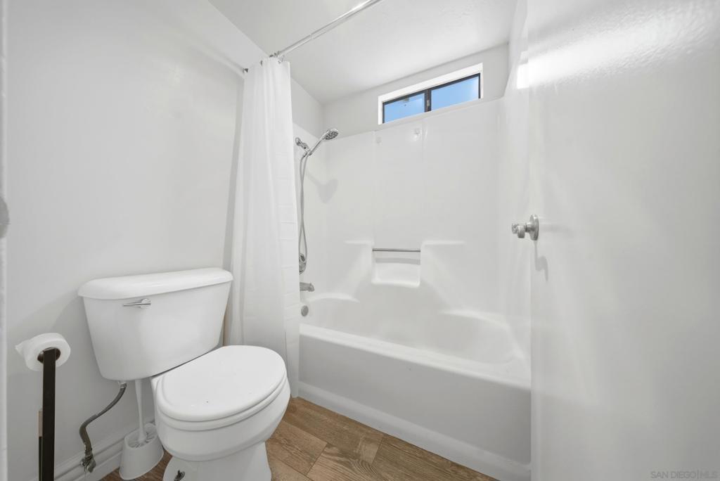 1257 E Grand Avenue #D
