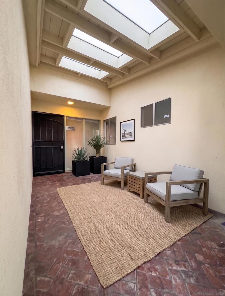 3902 N Vista Campana 9