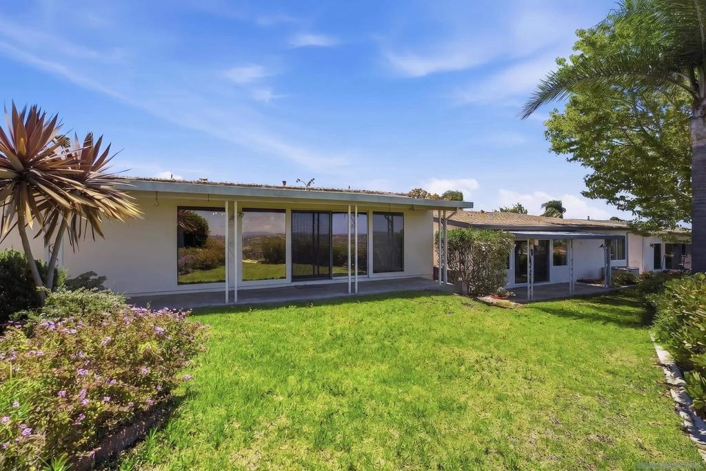 3902 N Vista Campana 9