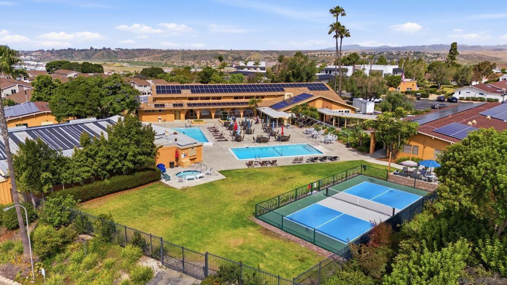 3902 N Vista Campana 9