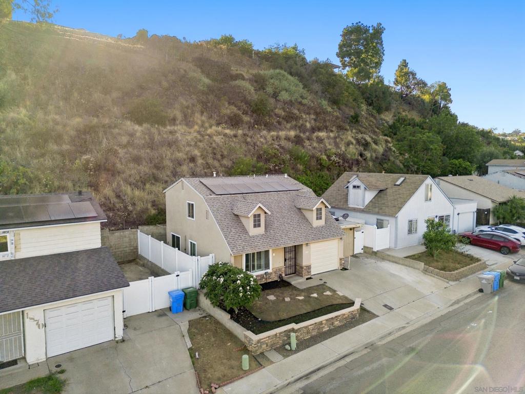 1880 Hanford Dr