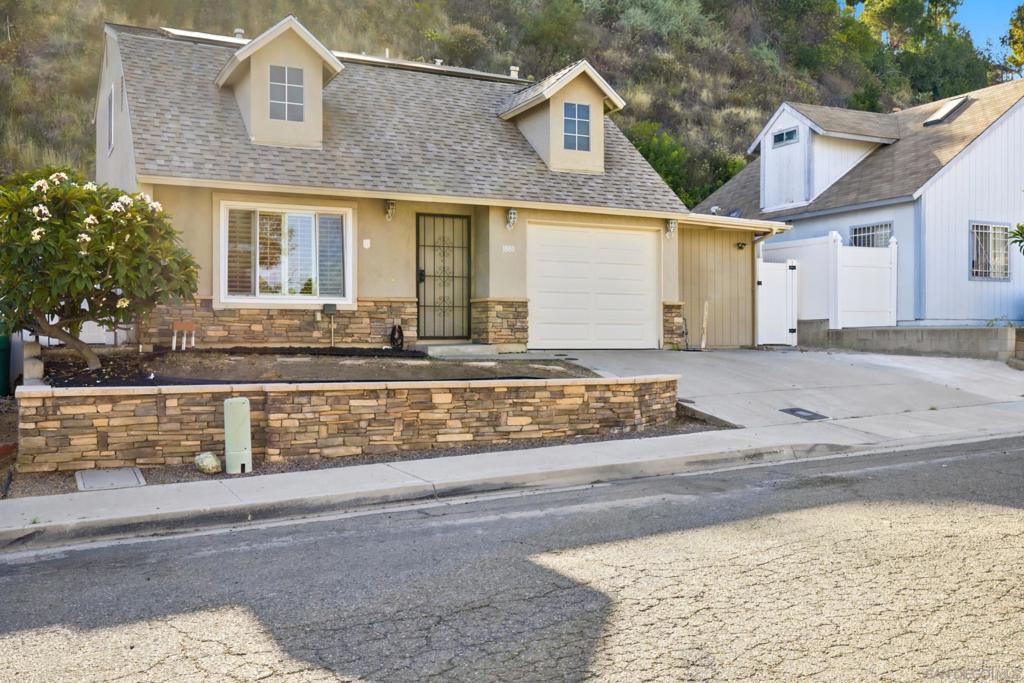 1880 Hanford Dr