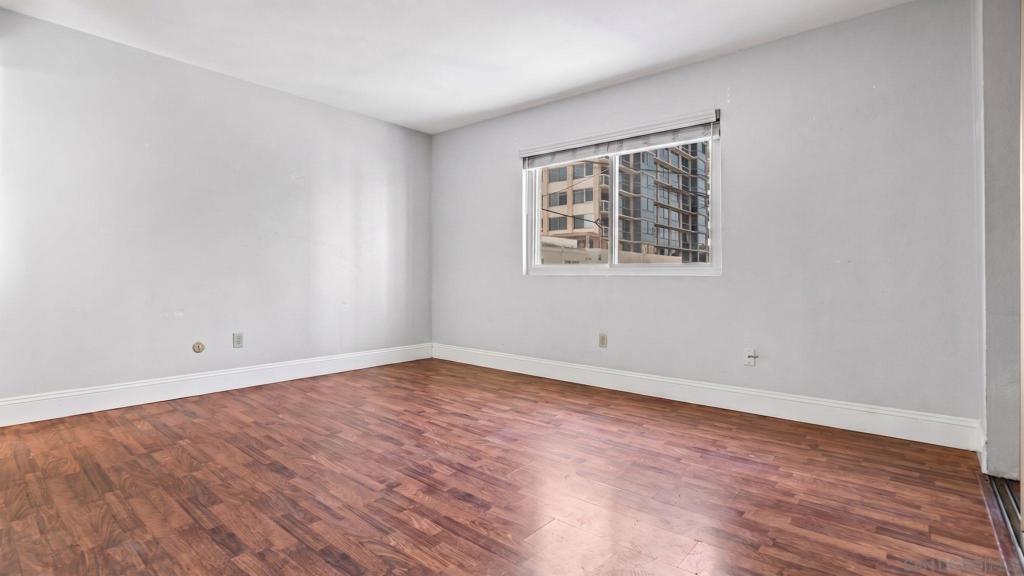 140 Walnut 2F