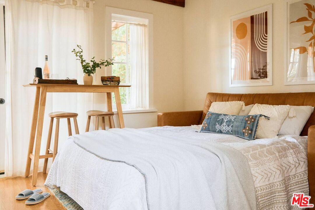 1238 Fernwood Pacific Dr