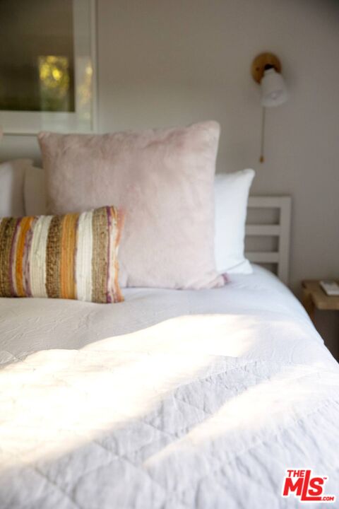 1238 Fernwood Pacific Dr