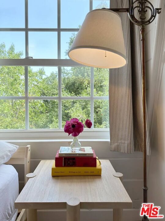 1238 Fernwood Pacific Dr