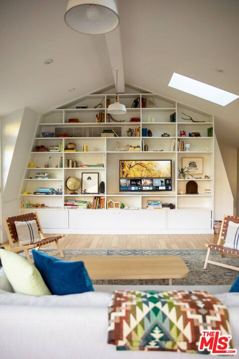 1238 Fernwood Pacific Dr