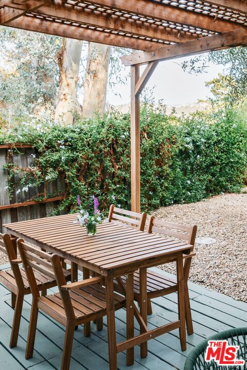 1238 Fernwood Pacific Dr