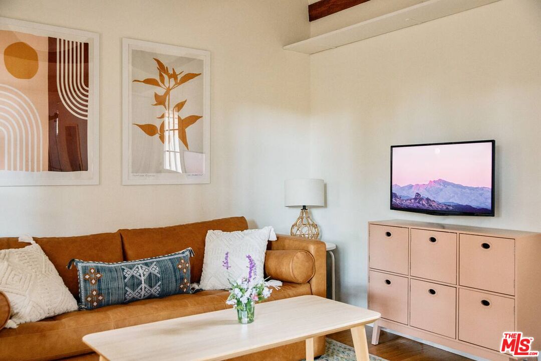 1238 Fernwood Pacific Dr