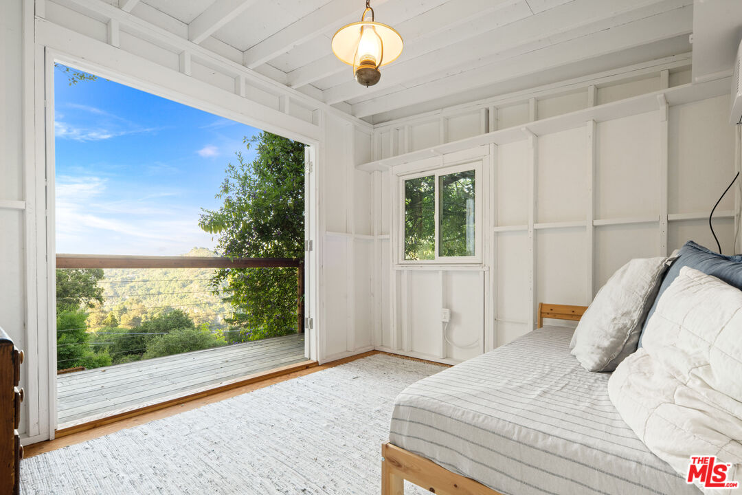 1238 Fernwood Pacific Dr