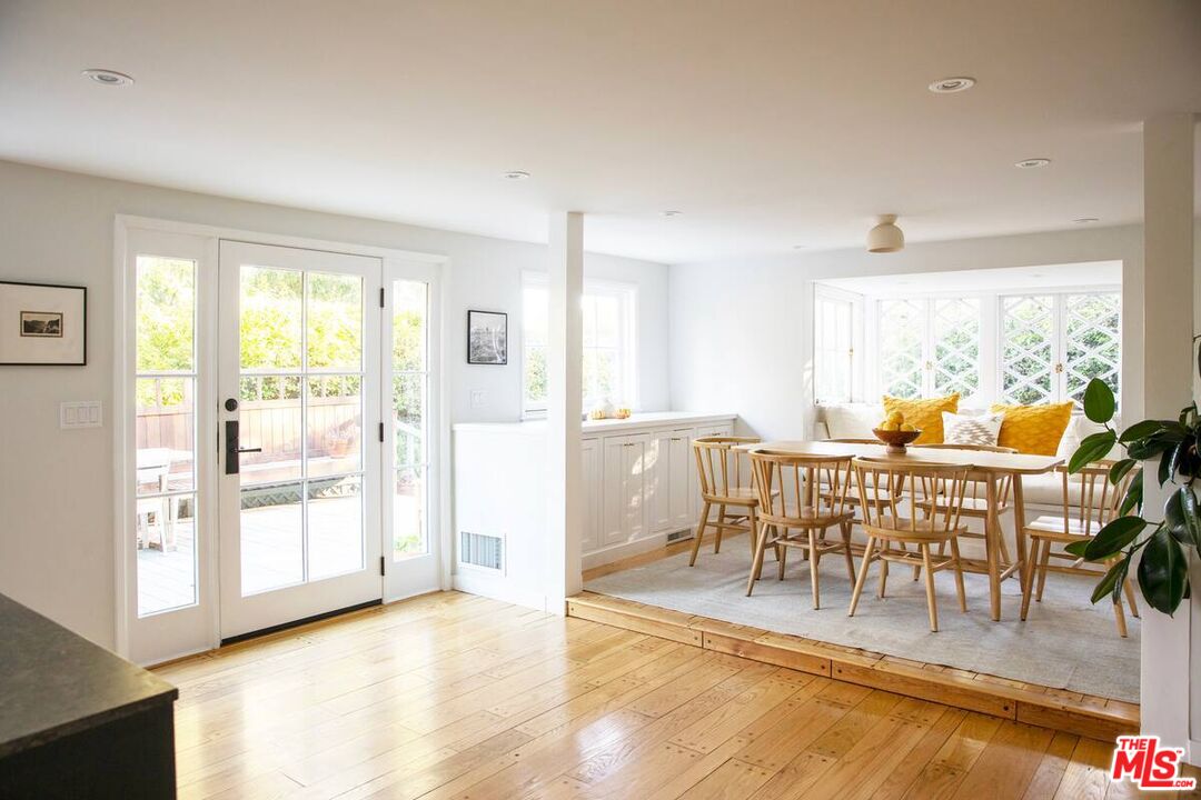 1238 Fernwood Pacific Dr