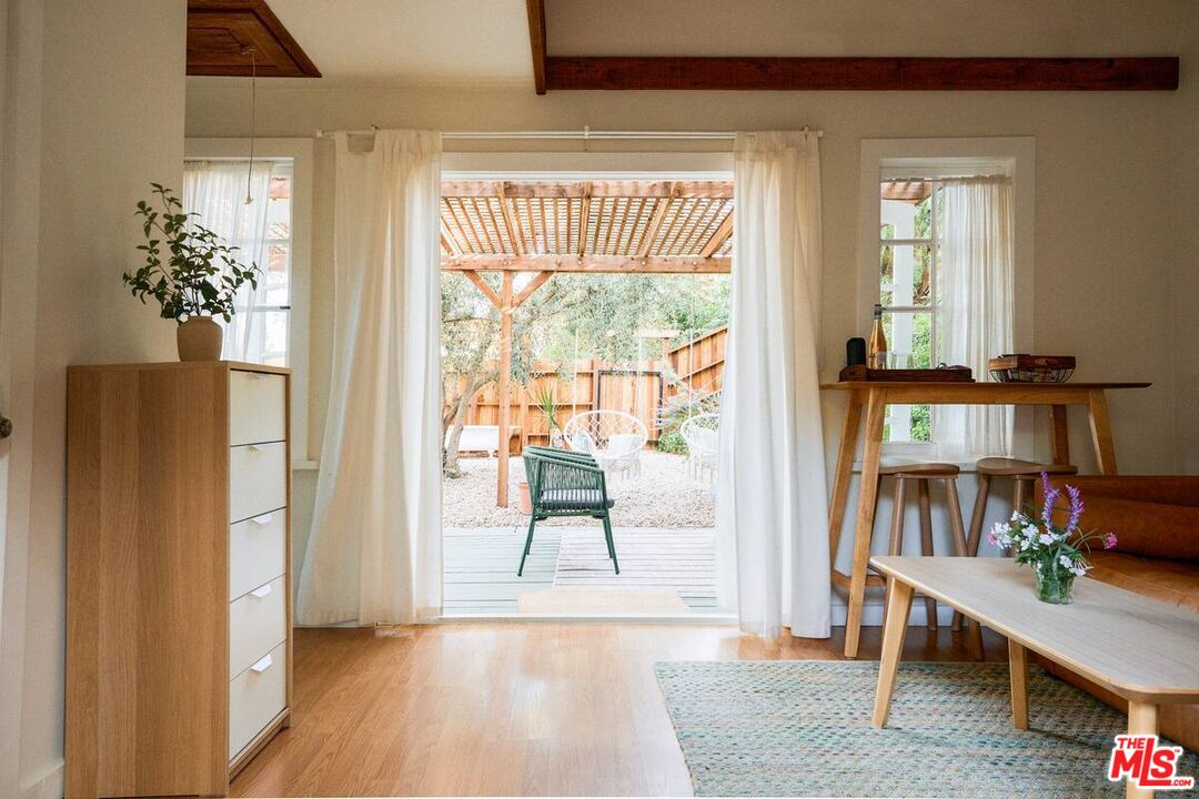 1238 Fernwood Pacific Dr