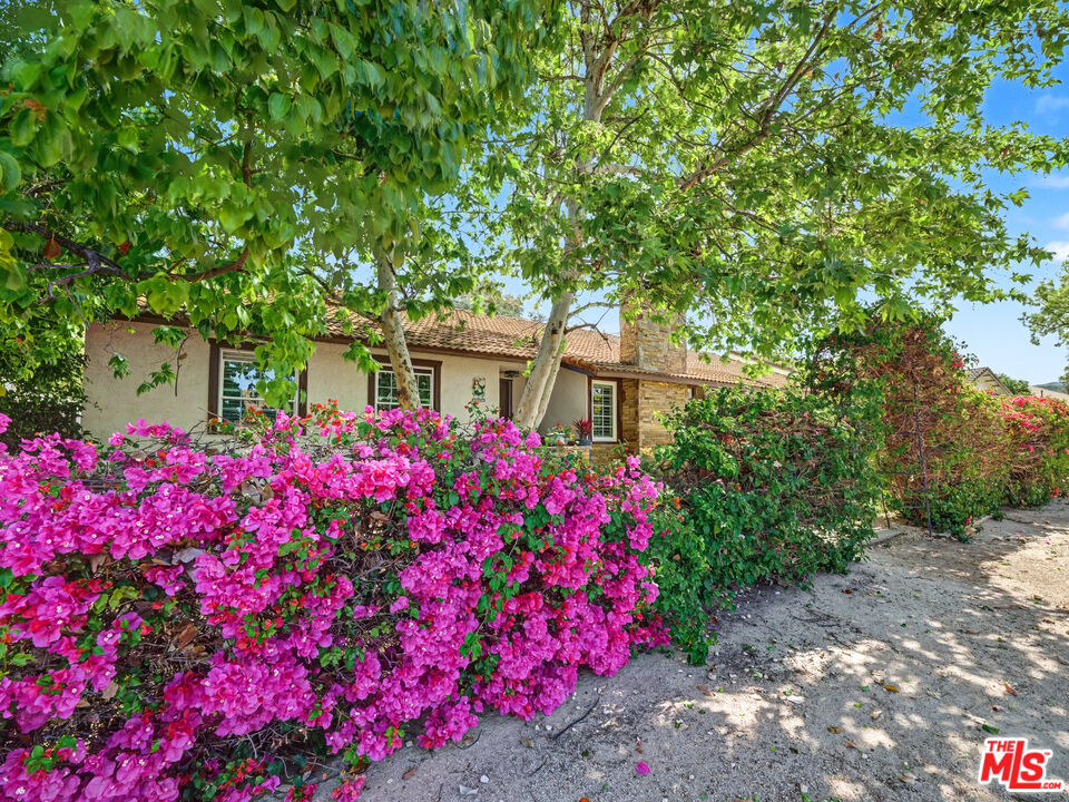 670 Tranquil Ln