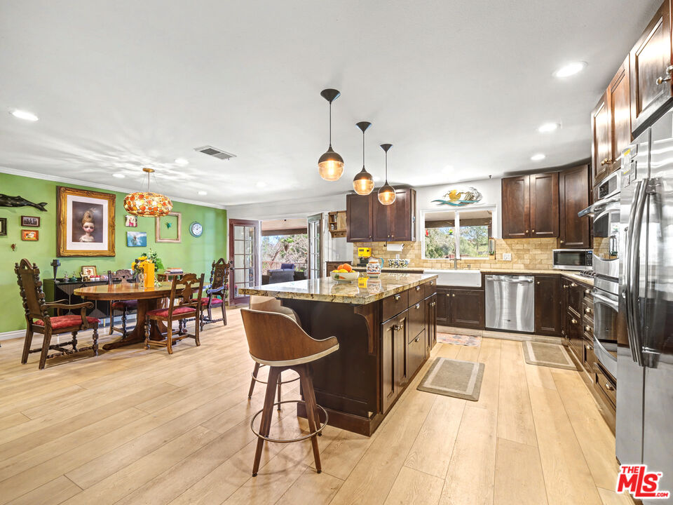 670 Tranquil Ln