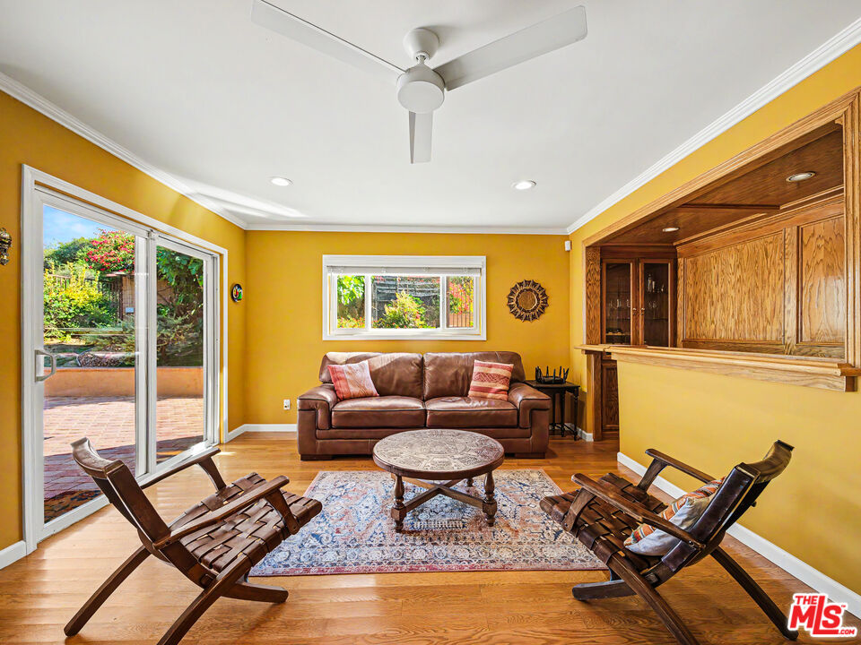 3106 Voltaire Dr