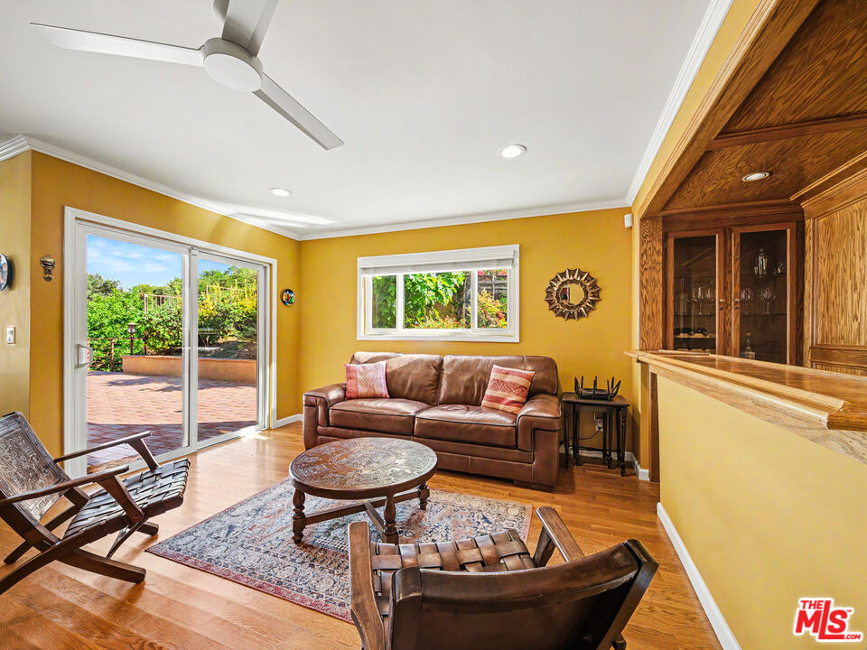 3106 Voltaire Dr