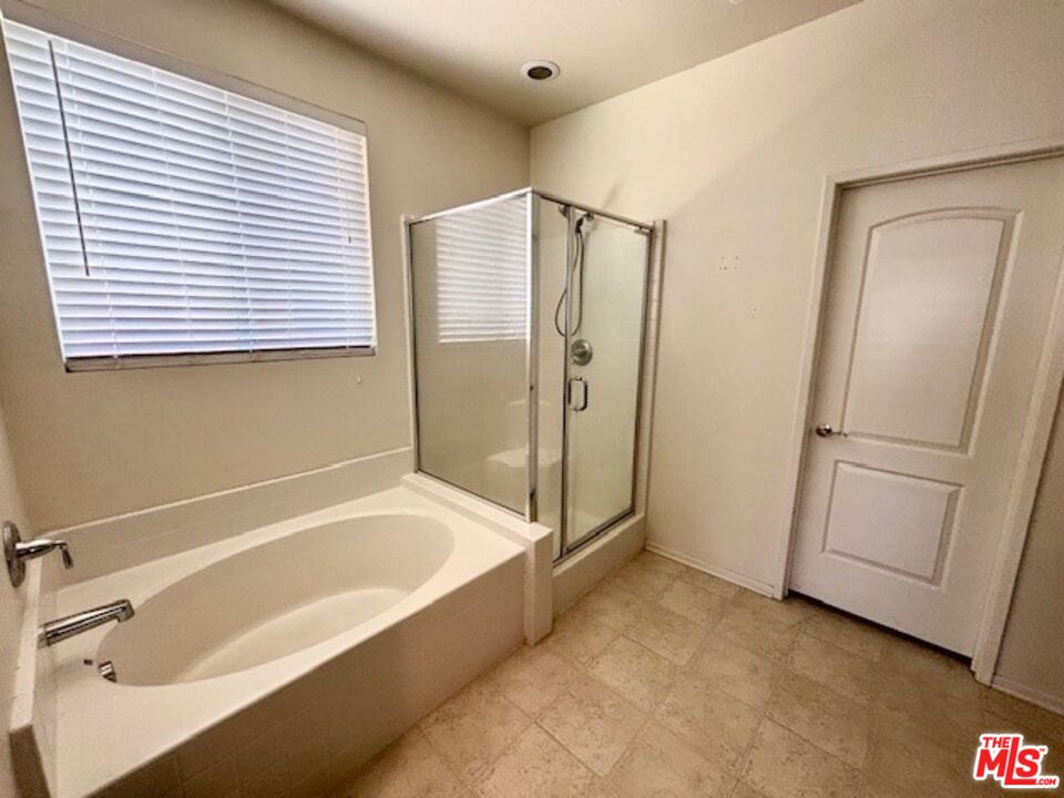 3437 Jaguar Ct