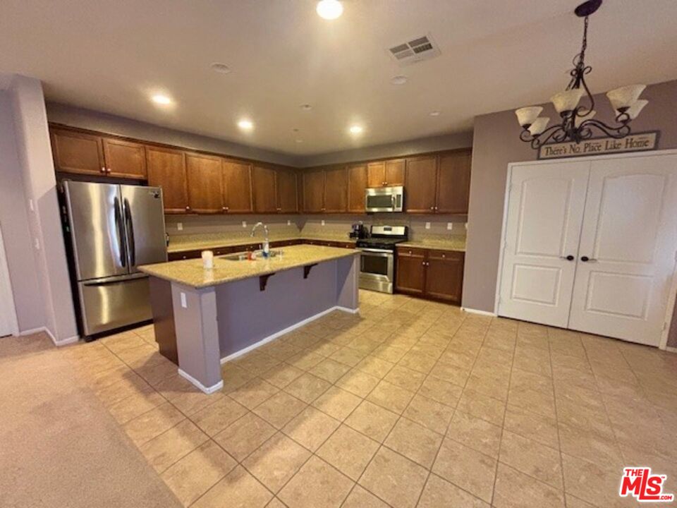 3437 Jaguar Ct