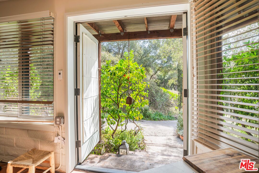 21330 Encina Rd