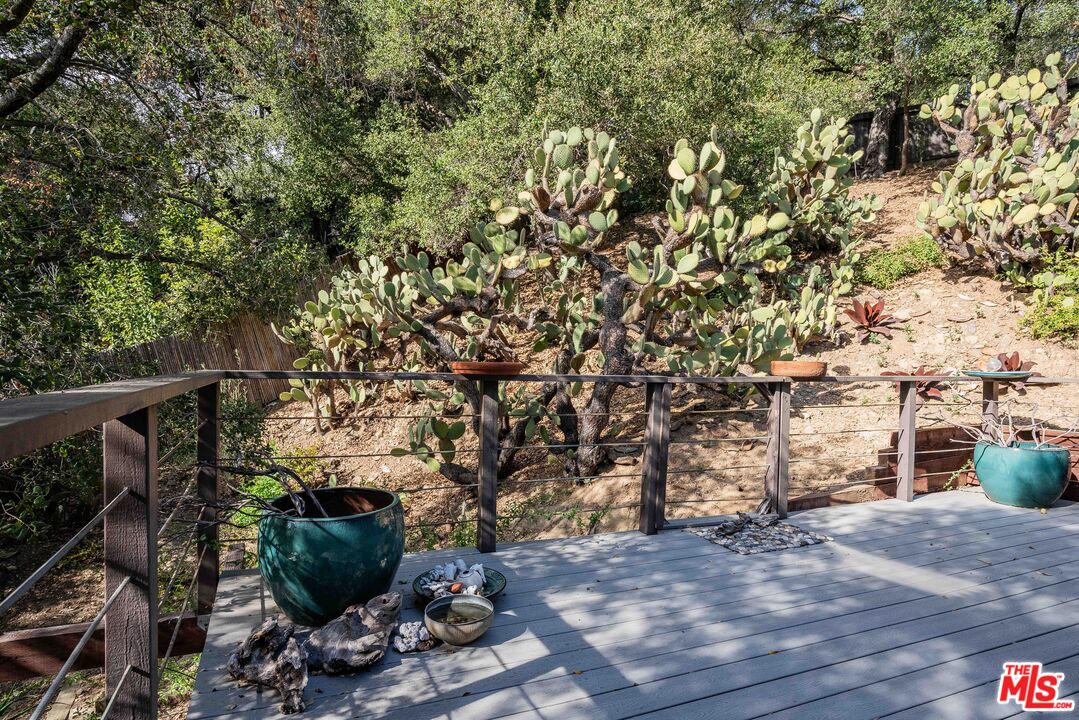 21330 Encina Rd