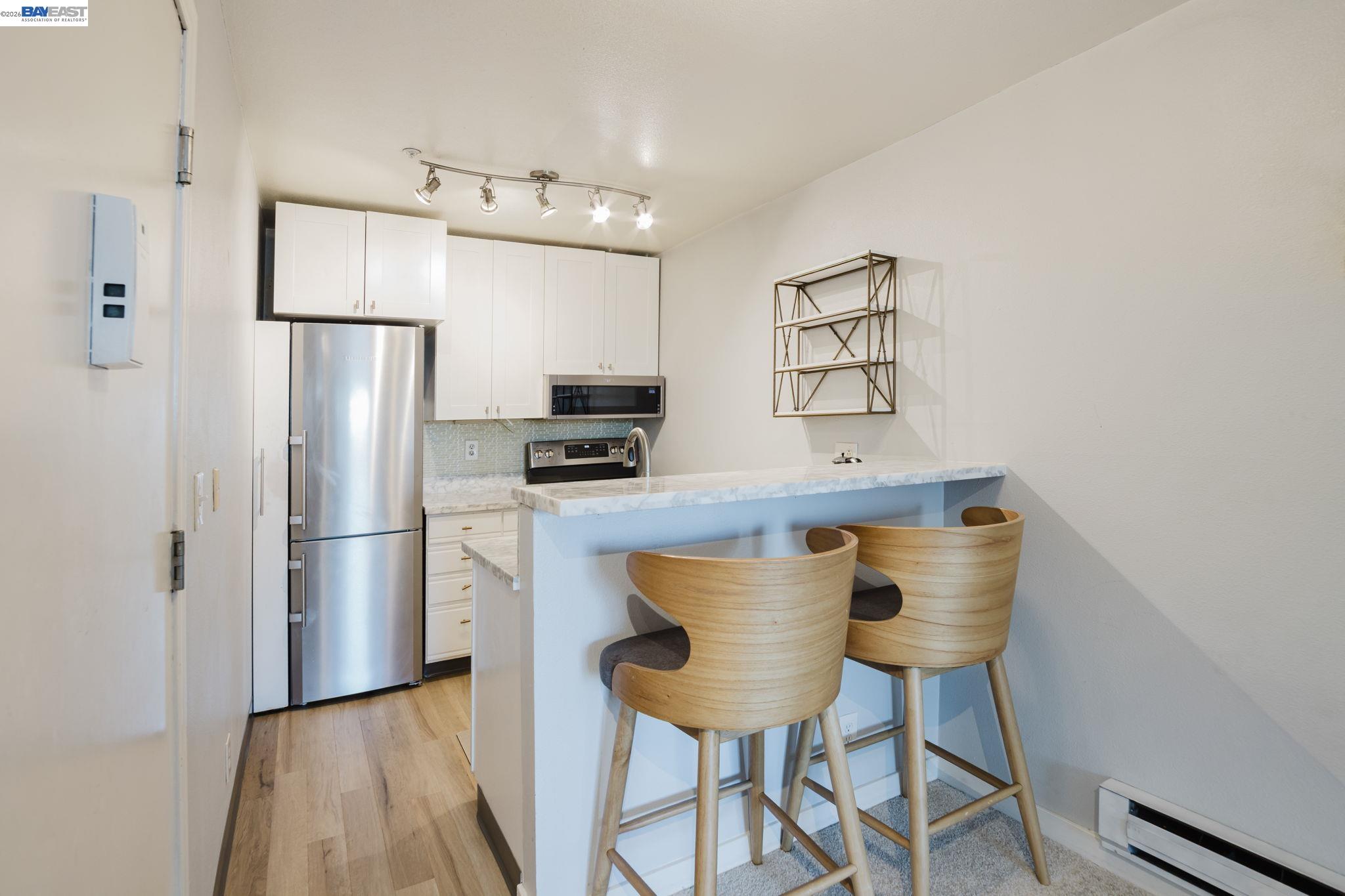 2901 Macarthur Blvd # 210