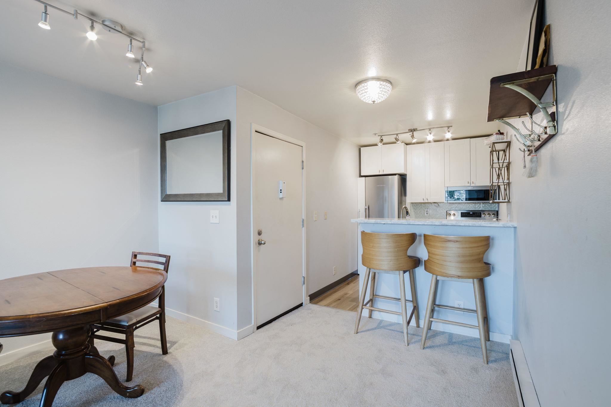 2901 Macarthur Blvd # 210