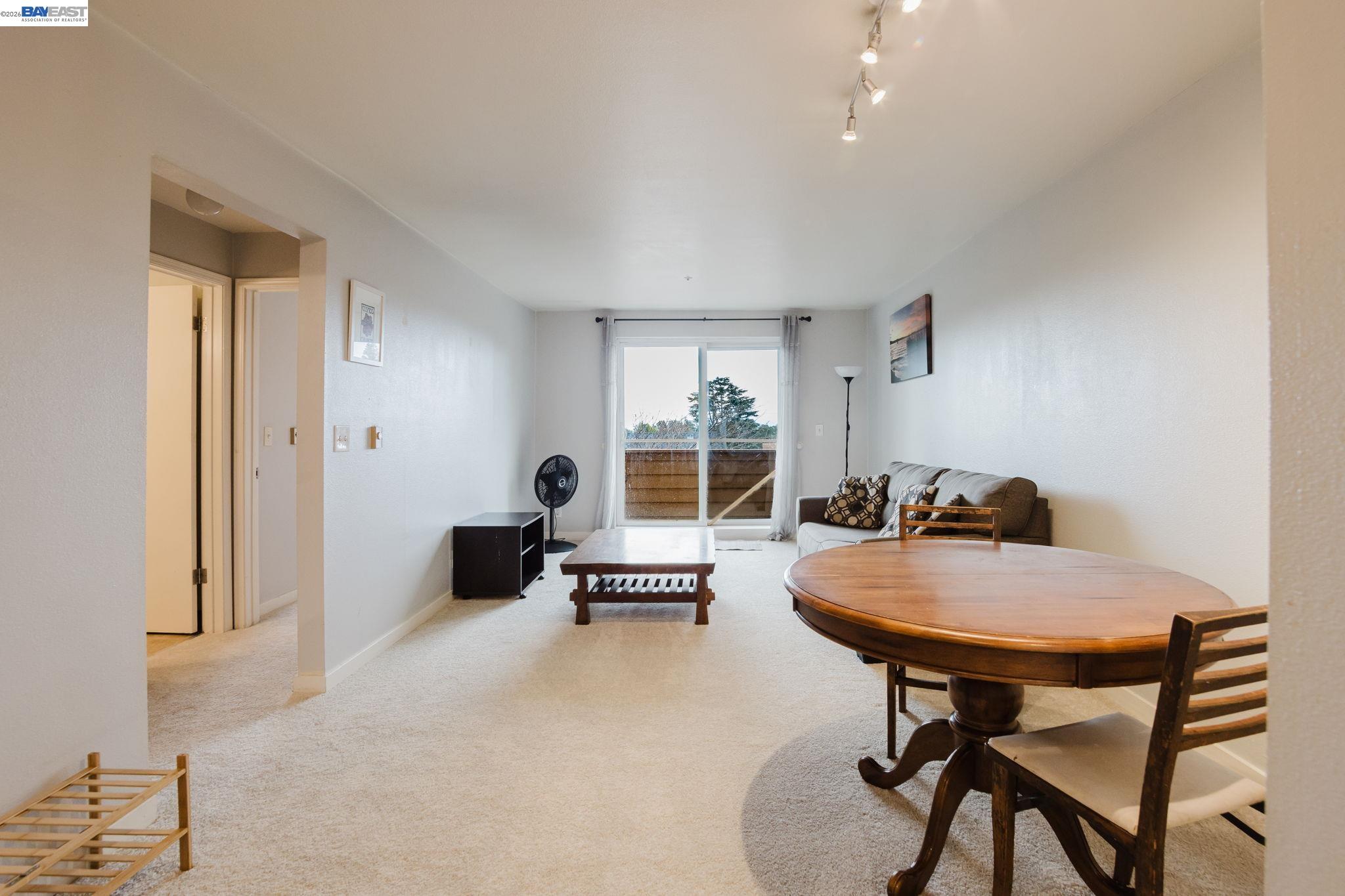 2901 Macarthur Blvd # 210