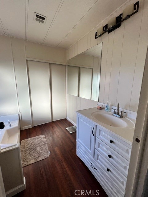 626 N Dearborn Street 1