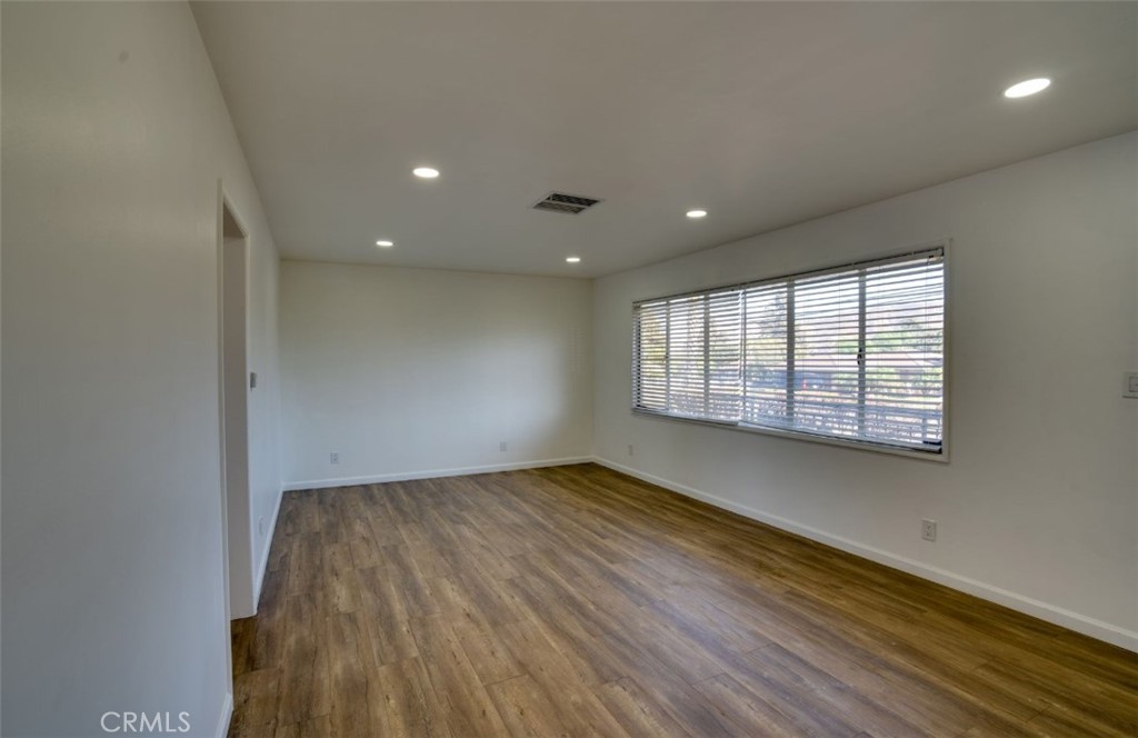 1535 W Williams Street