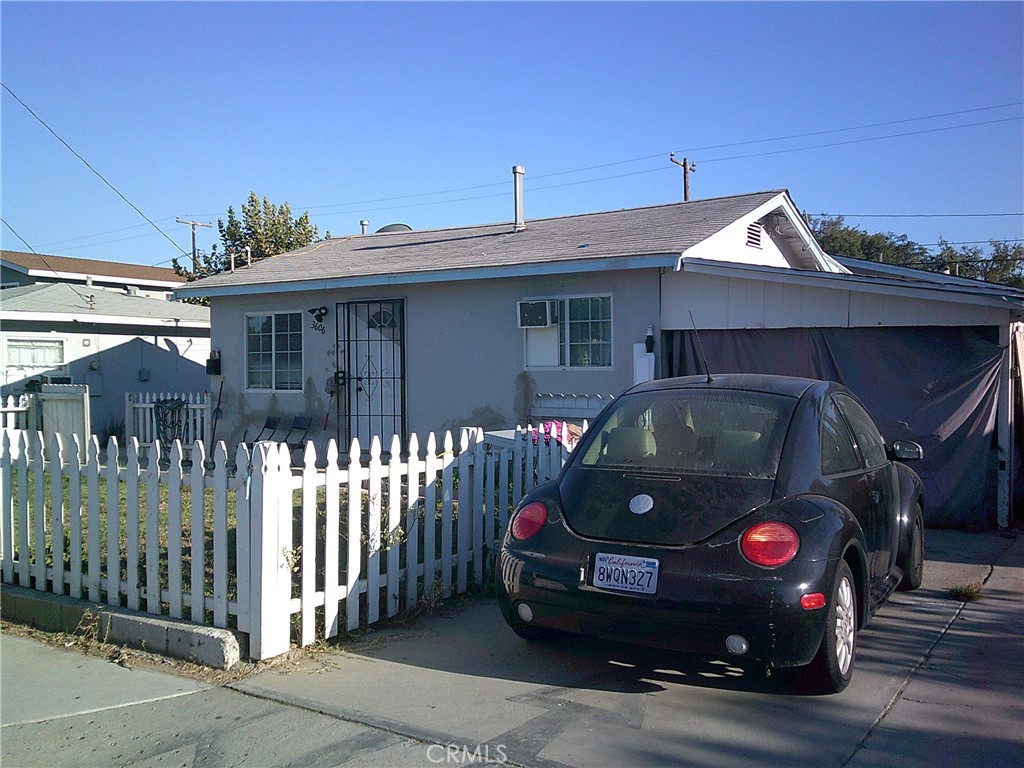 3606 W Valencia Drive