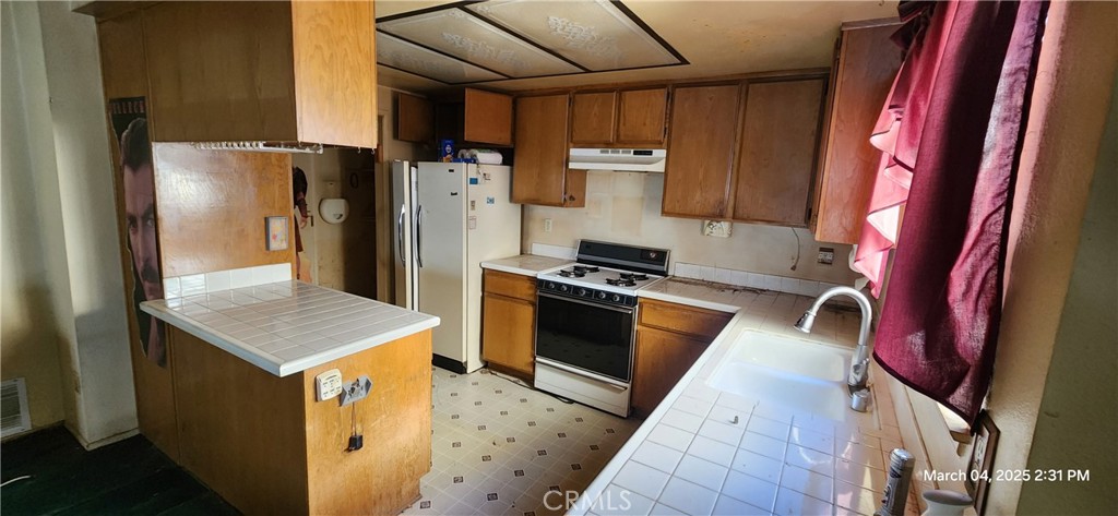 27798 Cloud Dance Court