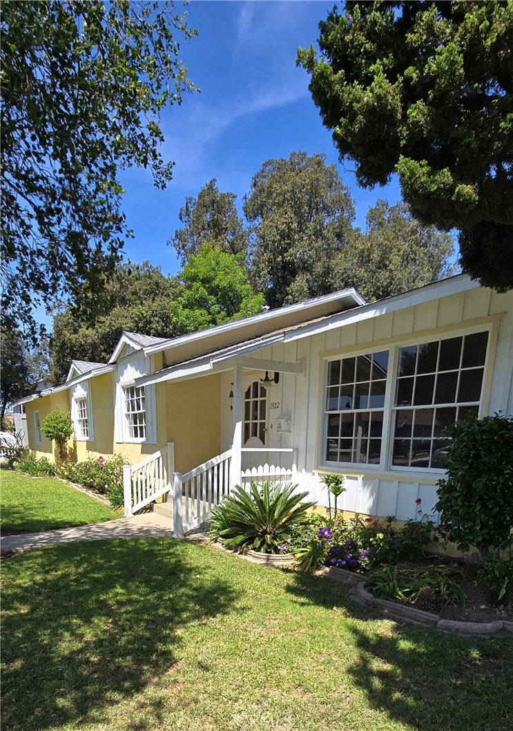 1922 Meriday Lane