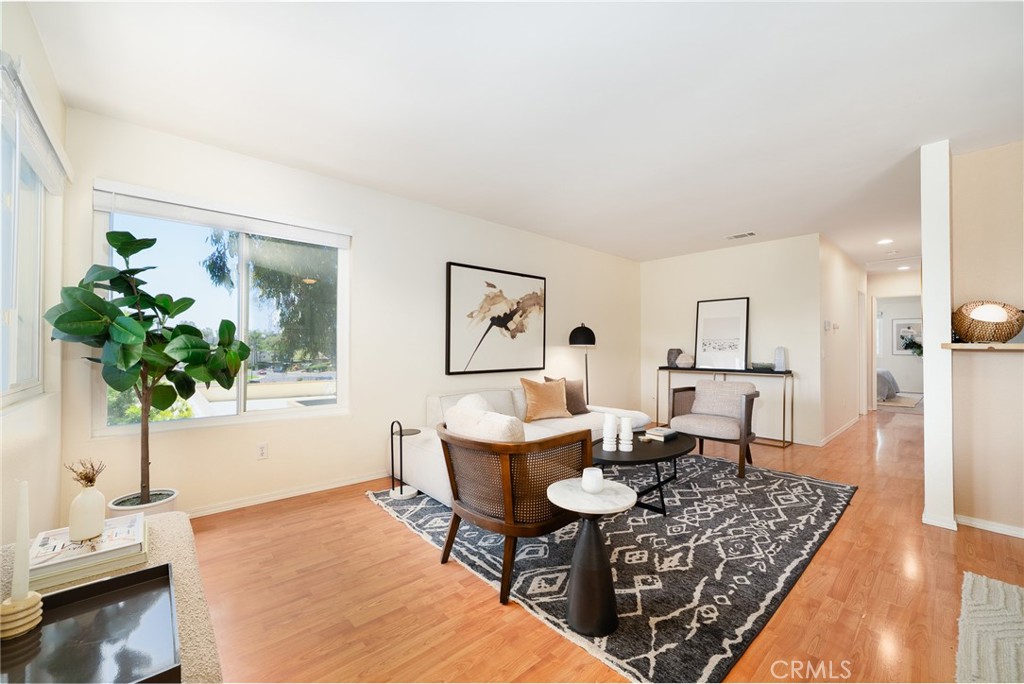 5631 Lake Park Way 2