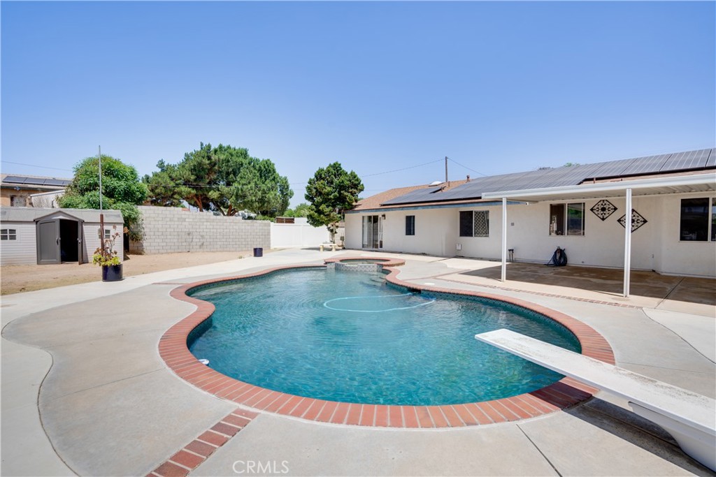 18825 Mariposa Avenue