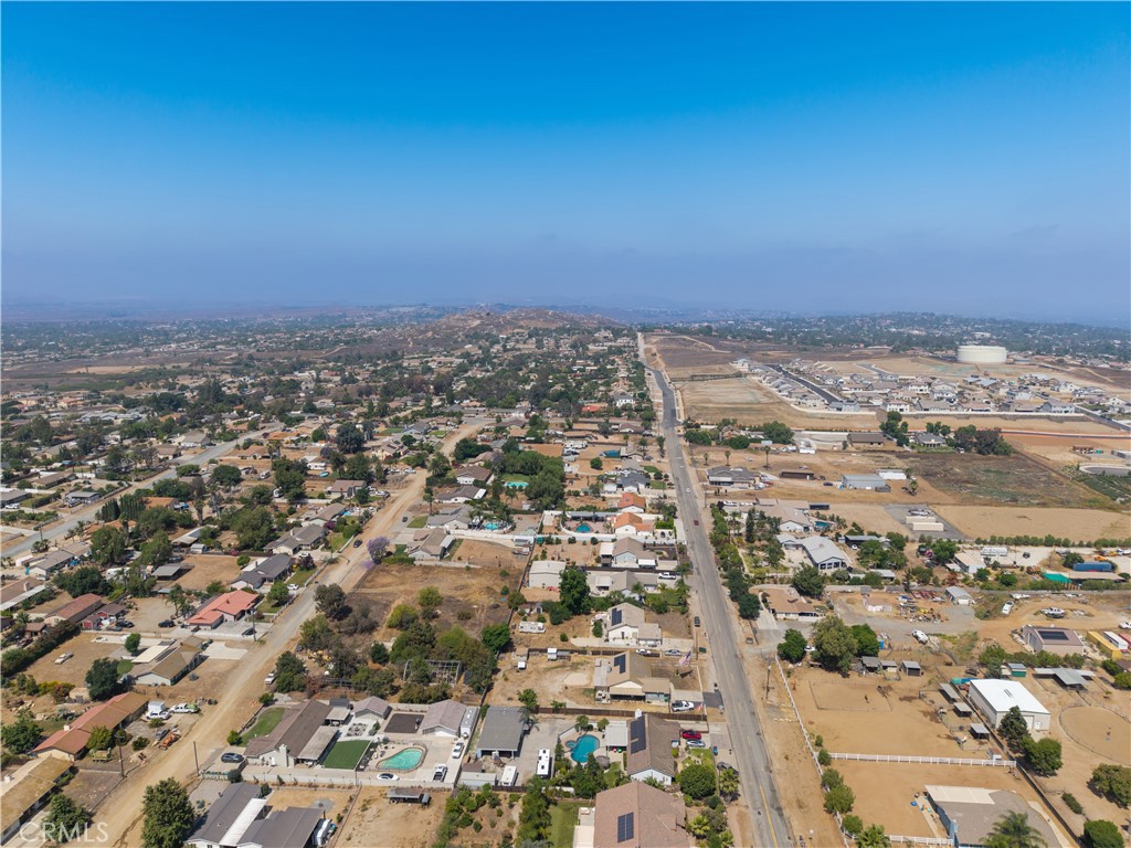 18825 Mariposa Avenue