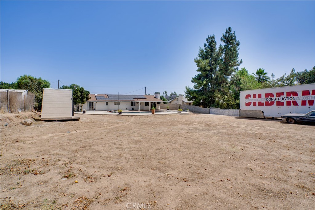 18825 Mariposa Avenue