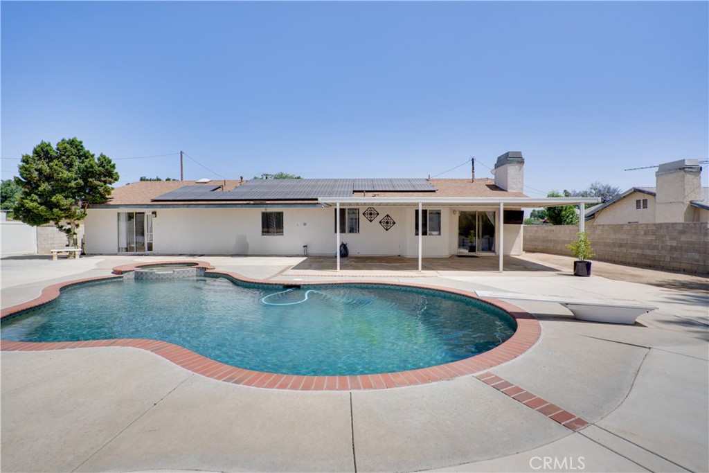 18825 Mariposa Avenue