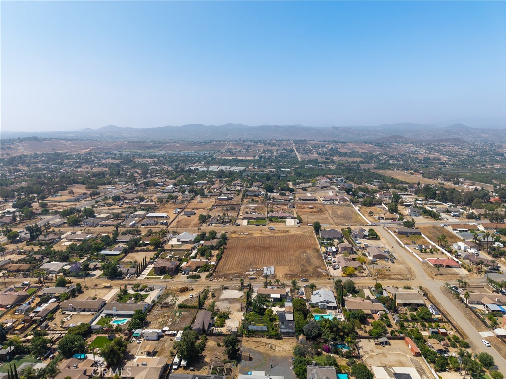 18825 Mariposa Avenue