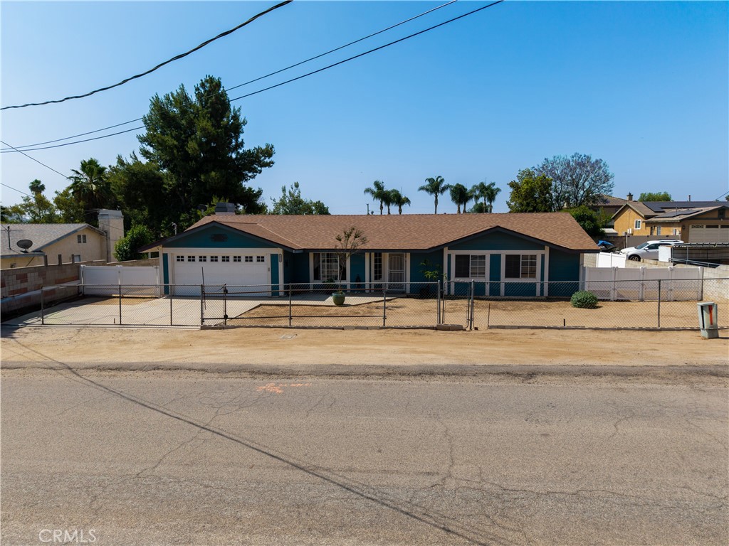 18825 Mariposa Avenue
