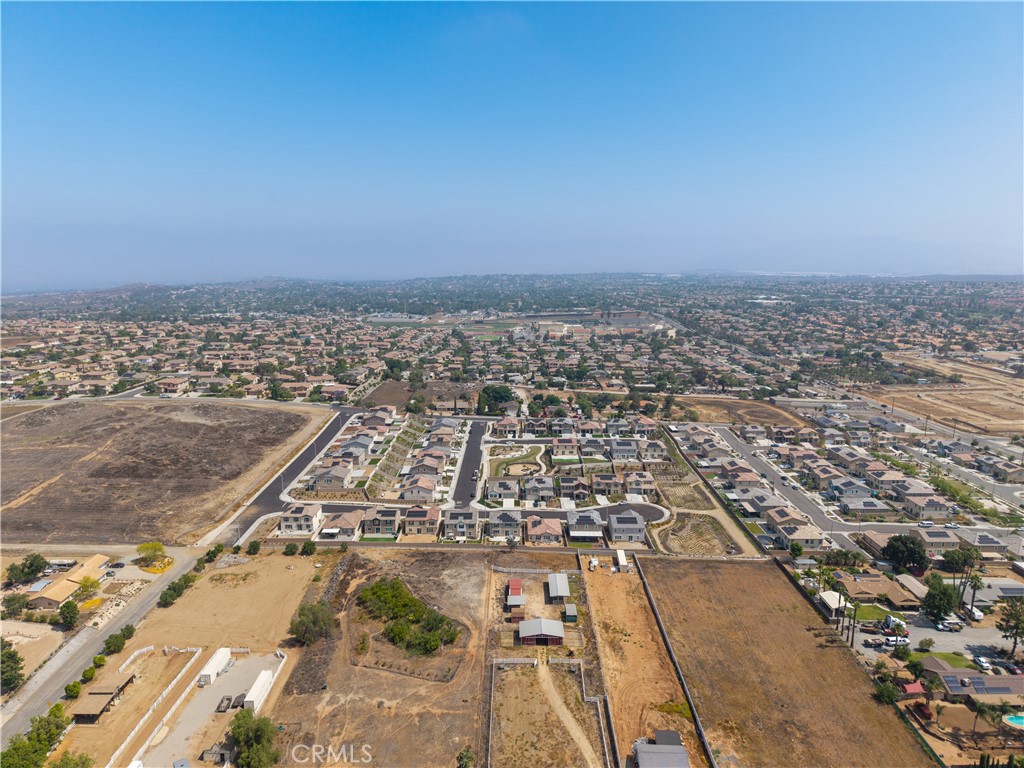 18825 Mariposa Avenue