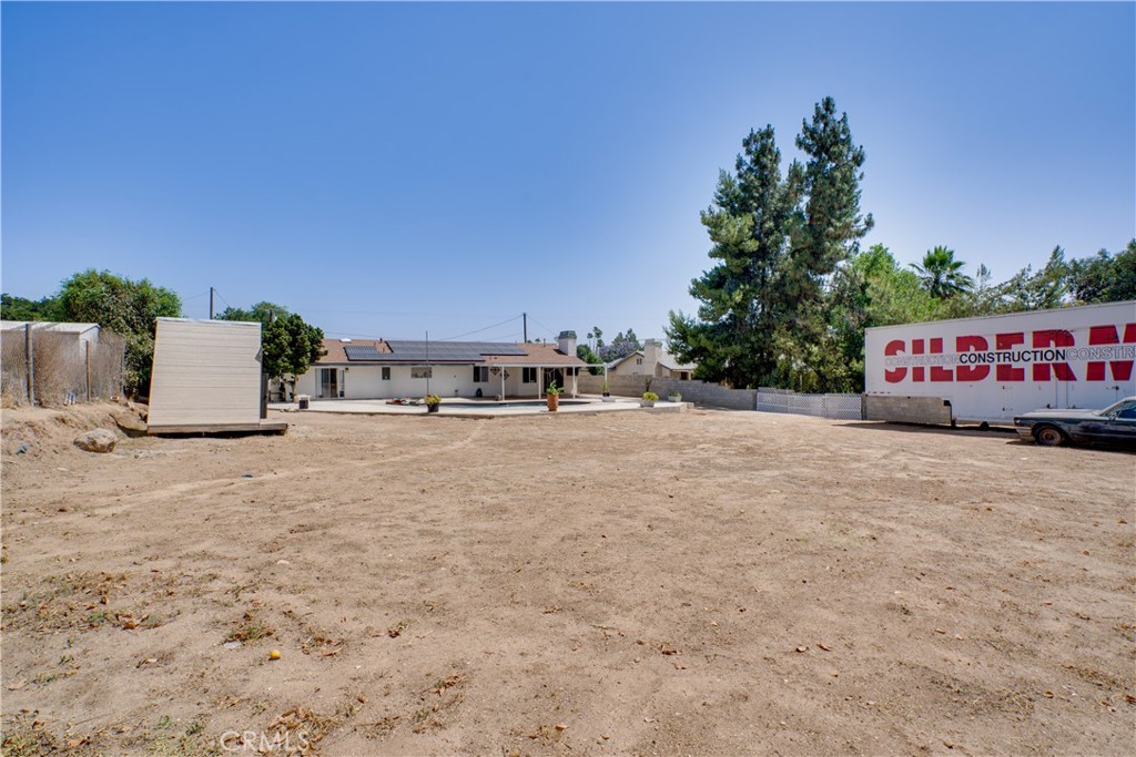18825 Mariposa Avenue