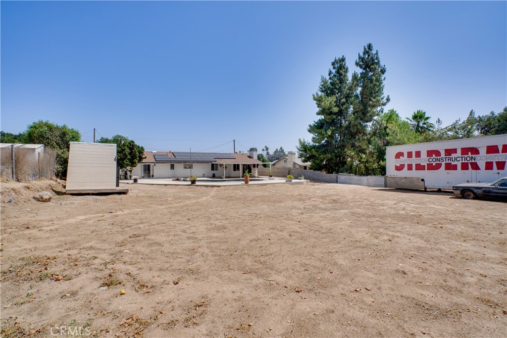 18825 Mariposa Avenue