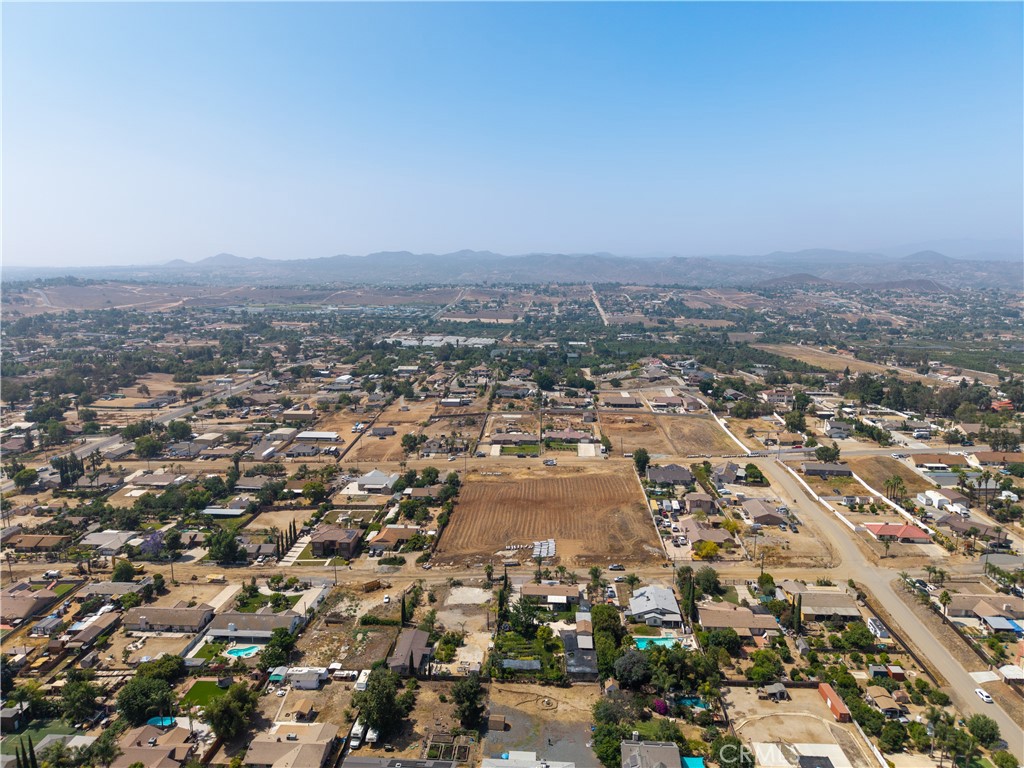 18825 Mariposa Avenue