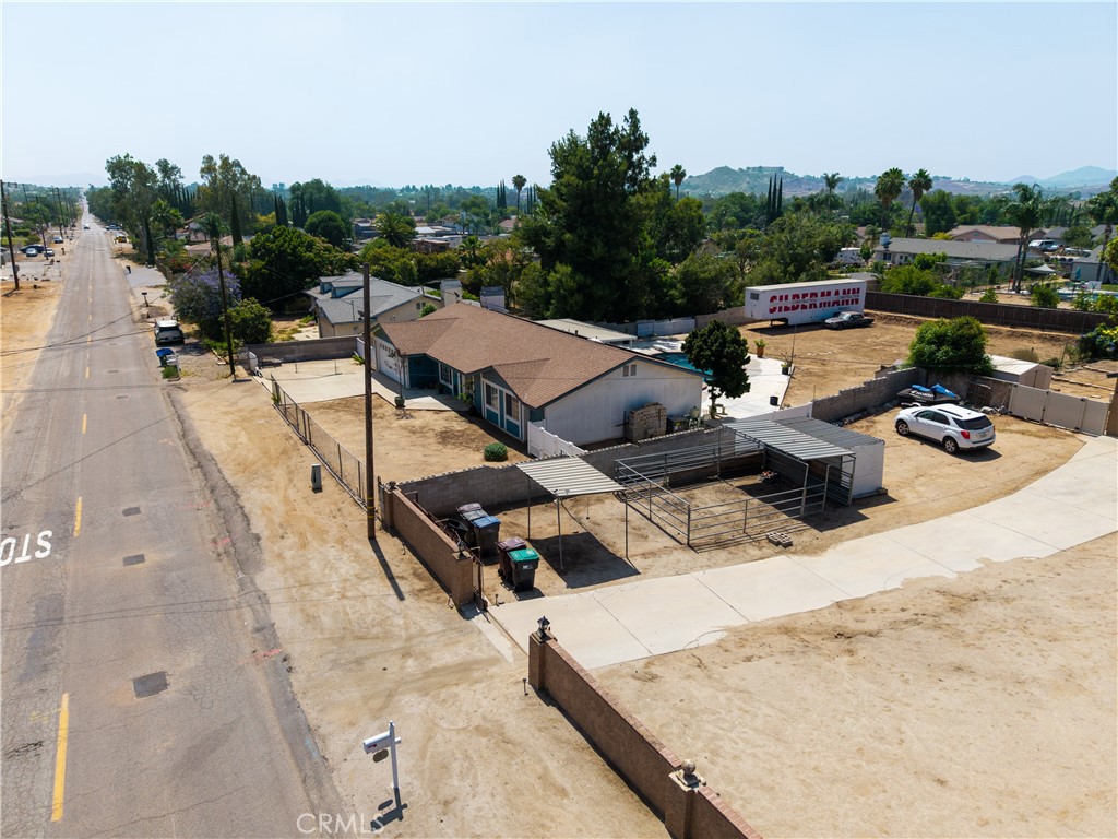 18825 Mariposa Avenue