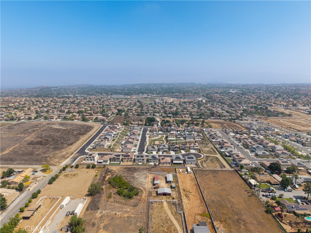 18825 Mariposa Avenue