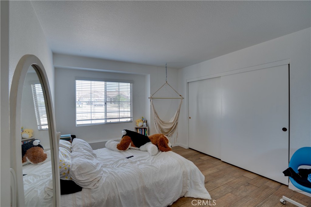 18825 Mariposa Avenue