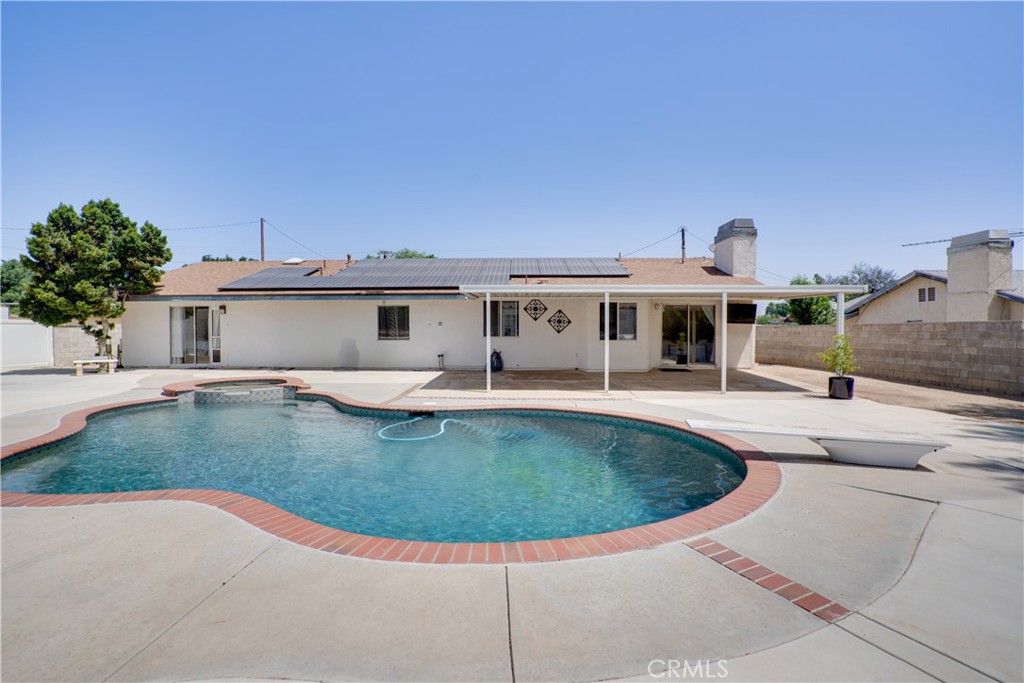 18825 Mariposa Avenue