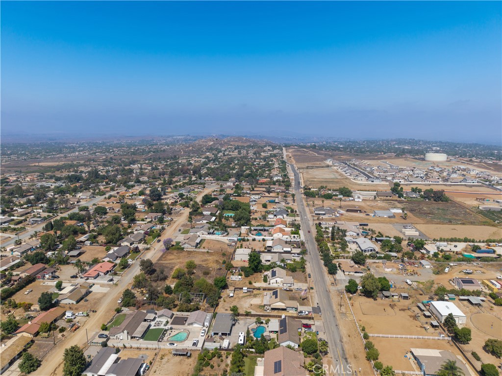 18825 Mariposa Avenue