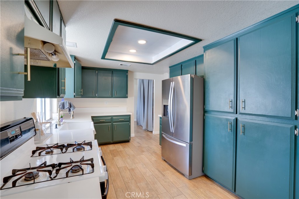 18825 Mariposa Avenue