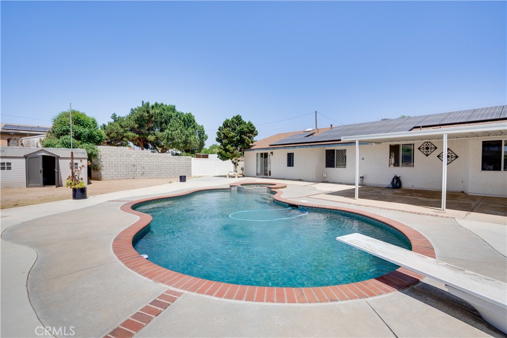 18825 Mariposa Avenue